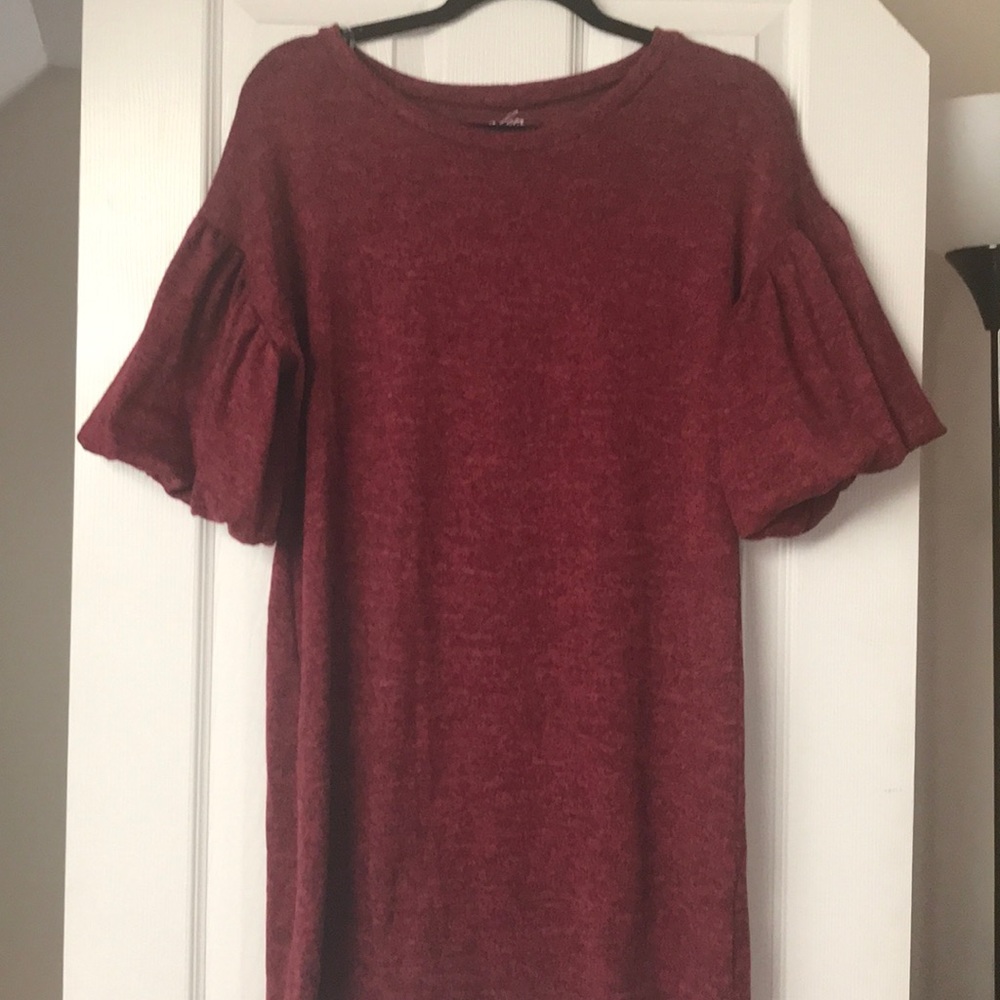 Maroon puff sleeve tunic from Francesca’s
